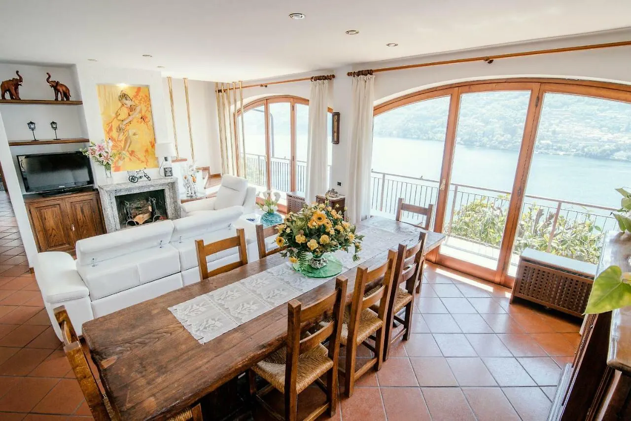 Villa Fantastica Carate Urio Italy